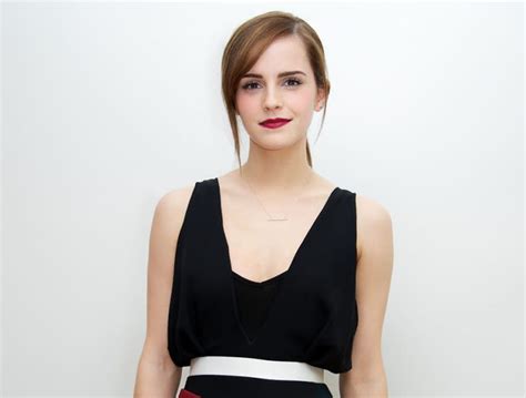 Here’s how Emma Watson grooms her pubic hair, in case you。